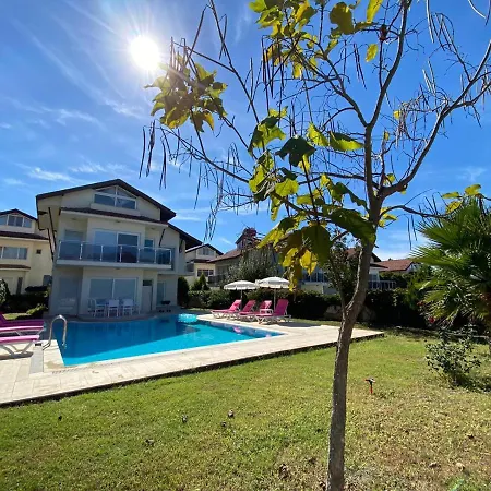 Valley - With Private Pool In Ovacik Βίλα